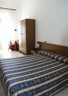 Hotel Fiorini Roma Esterno foto
